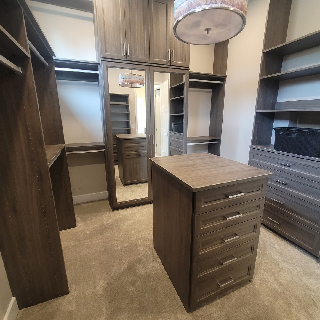 Custom Walk-in Closet
