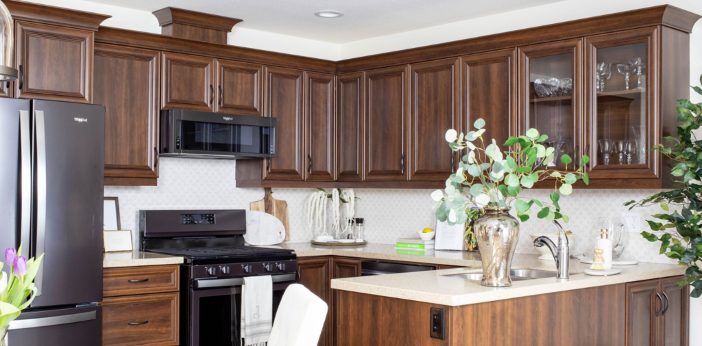Kitchen Cabinets and Luxury Pantry